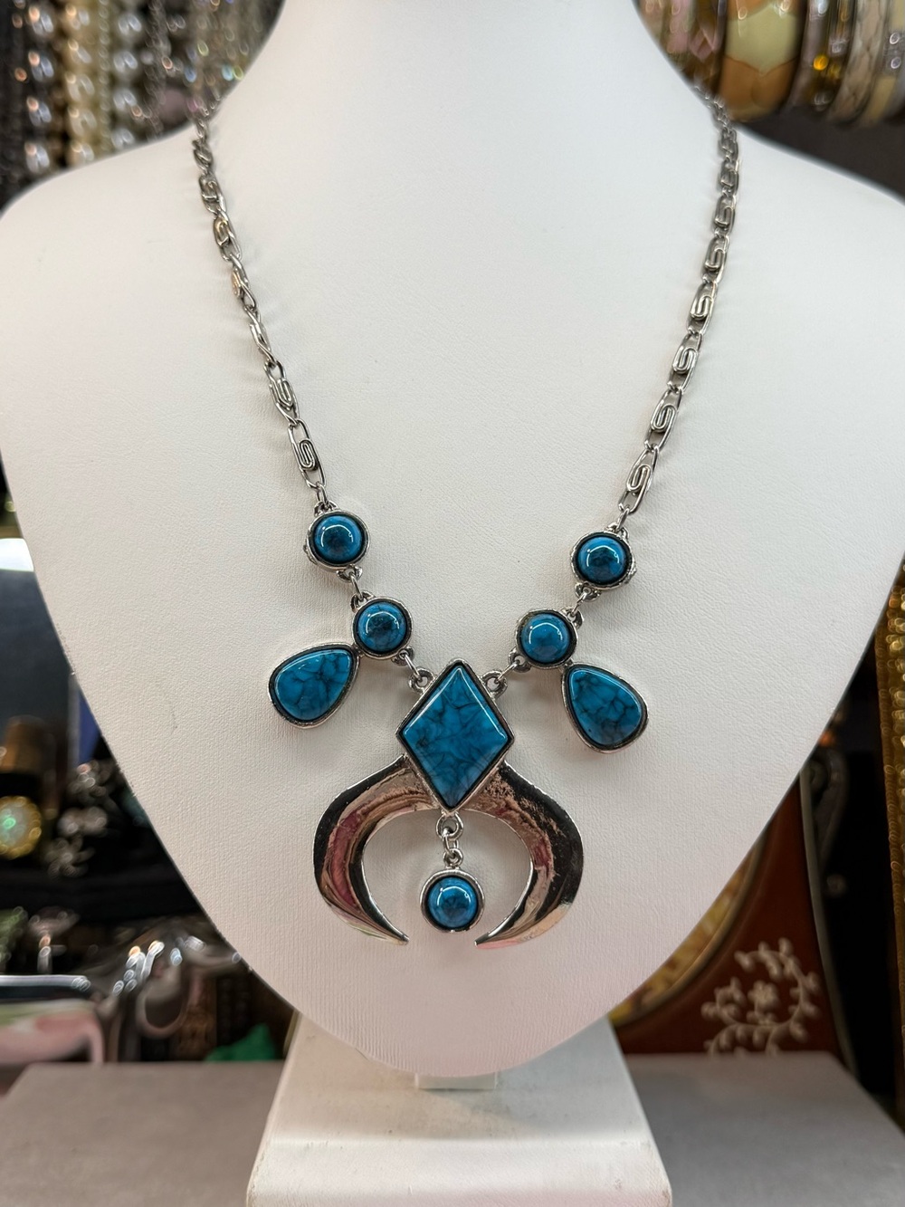 Vintage Turquoise Stone Crescent Pendant Necklace - Women Jewelry